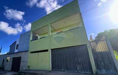 Imagem: A casa possui 3 Dormitórios, 2 Banheiros, 112m² de Área e