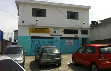 Imagem: O depósito possui 5 Vagas na garagem, 360m² de Área e está