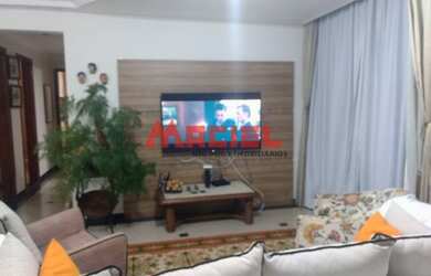 Imagem: O apartamento possui 3 Dormitórios, 1 Banheiro, 2 Vagas na