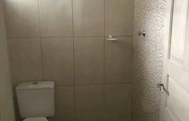 Imagem 3: Alugo Casa. Varanda, 1 Banheiroe1 Dormitório