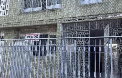 Imagem: A casa possui 3 Dormitórios, 4 Banheiros, 3 Vagas na garagem