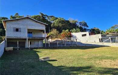 Imagem: A chácara possui 220m² de Área e está localizado em Pedra