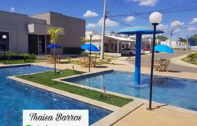 Imagem: A casa em condomínio possui 2 Dormitórios, 1 Banheiro, 2 Vagas