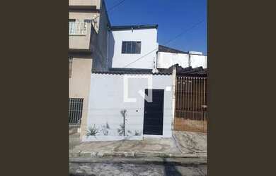 Imagem: A casa possui 3 Dormitórios, 2 Banheiros, 80m² de Área e