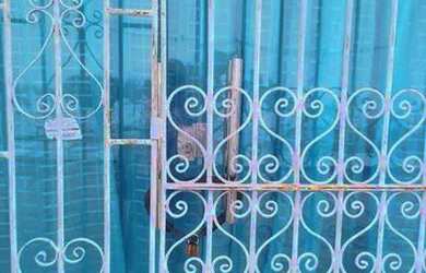 Imagem: A casa possui 2 Banheiros e está localizado em Muchila, Feira