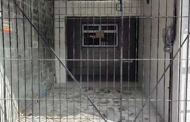 Imagem: A casa possui 3 Dormitórios, 2 Banheiros, 1 Vaga na garagem