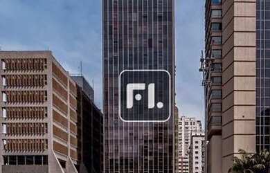 Imagem: O depósito possui 4 Vagas na garagem, 330m² de Área e está