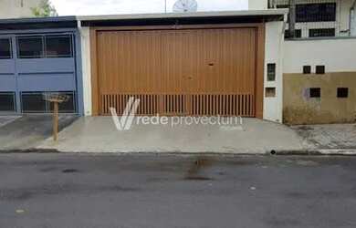 Imagem: A casa possui 2 Dormitórios, 2 Banheiros, 2 Vagas na garagem