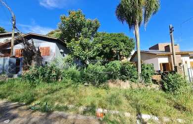 Imagem: O terreno possui 300m² de Área, Imóvel novo e está localizado