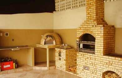 Imagem: A casa possui 2 Dormitórios, 1 Banheiro, 1 Vaga na garagem