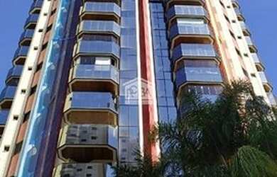 Imagem: O apartamento possui 3 Dormitórios, 3 Banheiros, 4 Vagas na