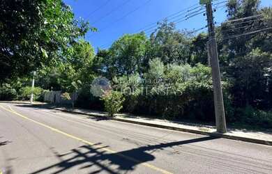 Imagem: O terreno possui 625m² de Área e está localizado em Gramado