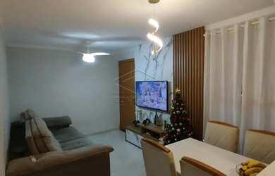 Imagem: O apartamento possui 2 Dormitórios, 1 Banheiro, 1 Vaga na garagem