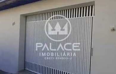 Imagem: A casa possui 1 Dormitório, 1 Banheiro, 2 Vagas na garagem