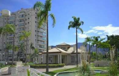 Imagem: O apartamento possui 2 Dormitórios, 3 Banheiros, 1 Vaga na