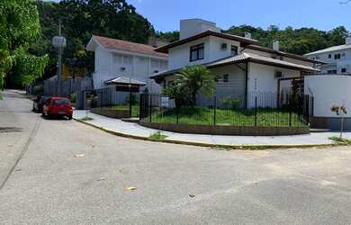 Imagem: A kitnet possui 1 Dormitório, 1 Banheiro, 26m² de Área e