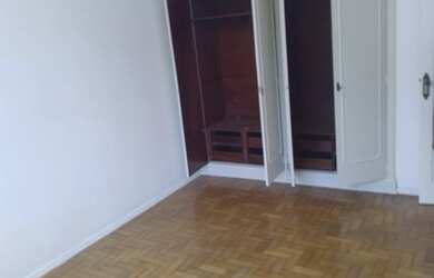 Imagem 9: Rua Fagundes Varela juntinho ao Ingá -Amplo apartamento com 3 quartos...