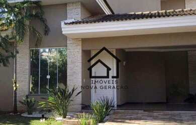 Imagem: A casa em condomínio possui 4 Dormitórios, 4 Banheiros, 2