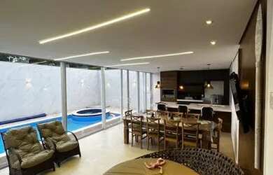 Imagem: A casa em condomínio possui 3 Dormitórios, 4 Banheiros, 4