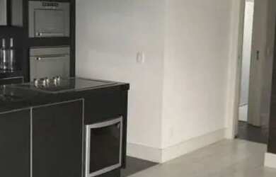 Imagem: A casa possui 3 Dormitórios, 2 Banheiros, 3 Vagas na garagem