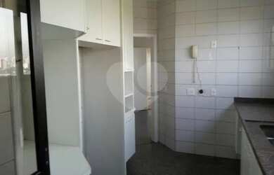 Imagem 8: 220m² Moema Pássaros. Piscina, Ar-condicionado, Guarda roupaeLareira