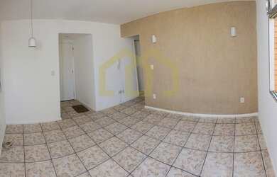 Imagem: O apartamento possui 2 Dormitórios, 2 Banheiros e 1 Vaga na