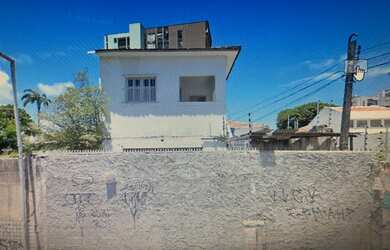 Imagem: A casa possui 1 Dormitório, 2 Banheiros, 380m² de Área e