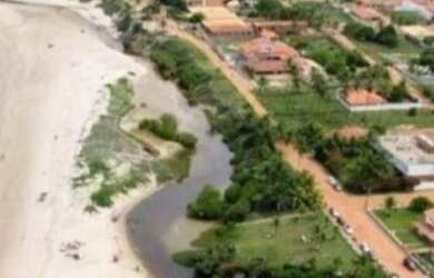 Imagem: A casa possui 2 Dormitórios, 2 Banheiros, 5 Vagas na garagem