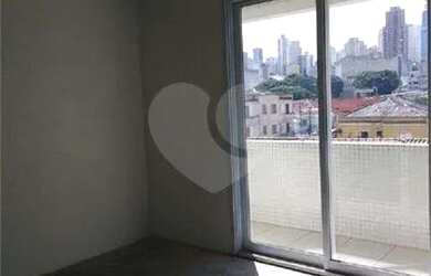 Imagem: O depósito possui 1 Vaga na garagem, 36m² de Área e está