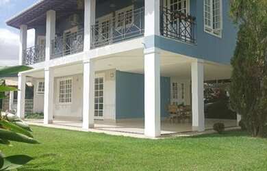 Imagem: A casa em condomínio possui 4 Dormitórios, 5 Banheiros, 3