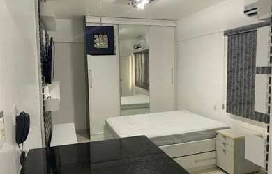 Imagem: A kitnet possui 1 Dormitório, 1 Banheiro, 1 Vaga na garagem