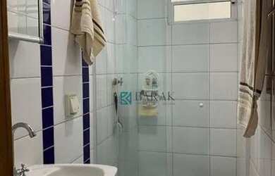 Imagem: O apartamento possui 1 Dormitório, 1 Banheiro, 1 Vaga na garagem