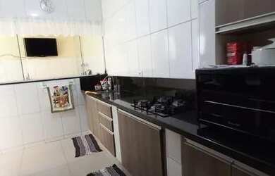 Imagem 2: Casa em Bairro. Churrasqueira, Varanda, 260m² de Áreae2 Vagas na garagem