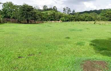 Imagem: O terreno e está localizado em Centro, Atibaia à venda por