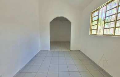 Imagem 4: CASA NO CAMINHO DE AREIA