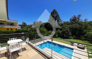 Imagem: A casa em condomínio possui 4 Dormitórios, 4 Banheiros, 4