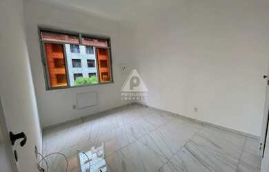 Imagem 9: Seu sonho a poucos passos de Ipanema!! 3 quartos e 1 vaga na escritura!! 94m²