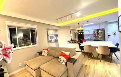 Imagem: O apartamento possui 2 Dormitórios, 2 Banheiros, 1 Vaga na