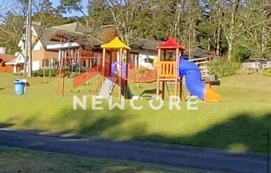 Imagem: O terreno possui 600m² de Área e está localizado em Canela