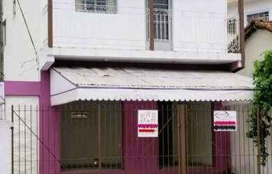 Imagem: O depósito possui 2 Vagas na garagem, 250m² de Área e está