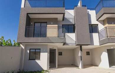 Imagem: A casa em condomínio possui 3 Dormitórios, 4 Banheiros, 5