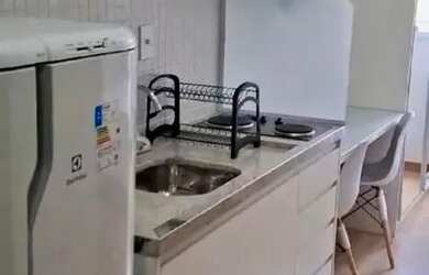 Imagem: O apartamento possui 1 Dormitório, 1 Banheiro, 2 Vagas na garagem