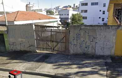 Imagem: O terreno possui 880m² de Área e está localizado em Campestre