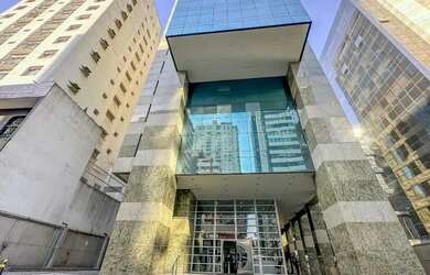 Imagem: O depósito possui 5 Vagas na garagem, 438m² de Área, Imóvel