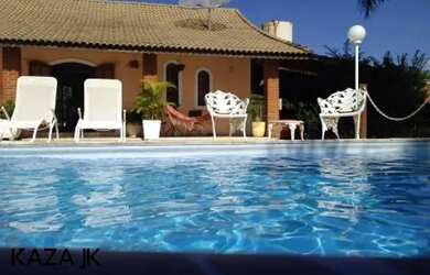 Imagem: A casa em condomínio possui 5 Dormitórios, 4 Banheiros, 5