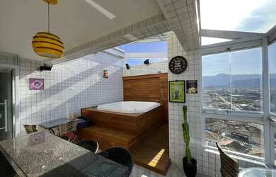 Imagem: O apartamento na cobertura possui 3 Dormitórios, 2 Banheiros