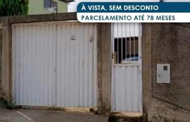 Imagem: A casa possui 1 Dormitório, 1 Banheiro, 1 Vaga na garagem