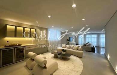 Imagem: O apartamento possui 4 Dormitórios, 5 Banheiros, 3 Vagas na