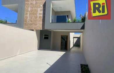 Imagem: A casa possui 3 Dormitórios, 4 Banheiros, 4 Vagas na garagem