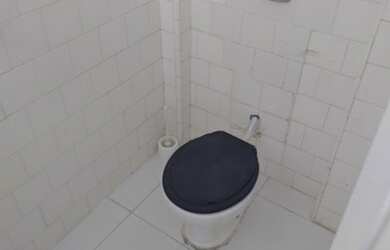 Imagem 14: Rua Fagundes Varela juntinho ao Ingá -Amplo apartamento com 3 quartos...